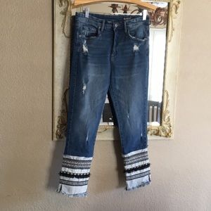 BlankNYC jeans. Stretchy distressed jeans with lower leg detail. Size 29